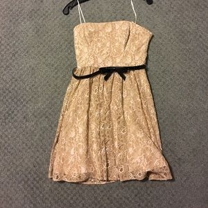 maxandcleo strapless cream cocktail dress - Size 4